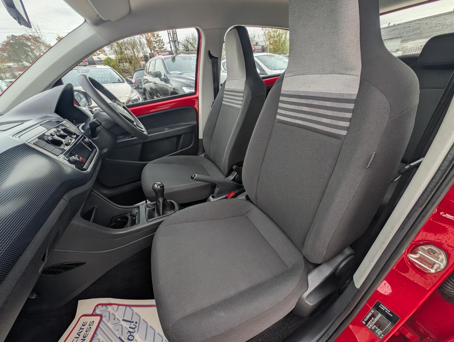 Used Volkswagen up! 2017 for sale - 76494341: Photo 28