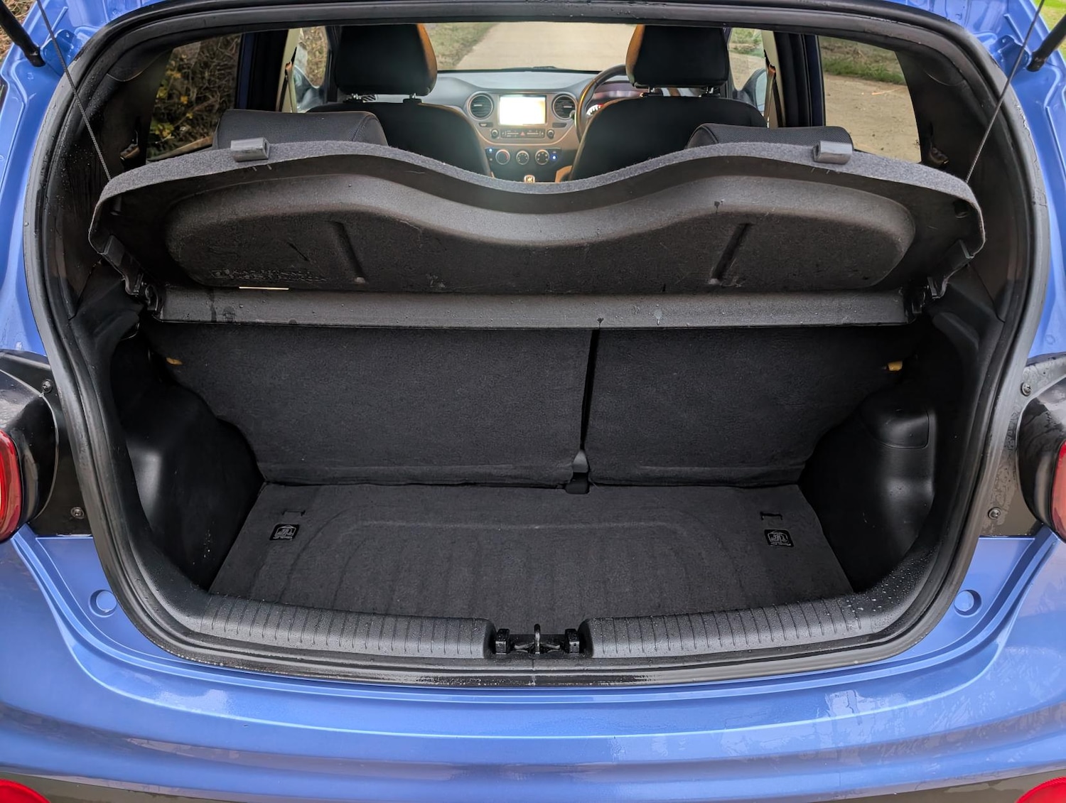 Used Hyundai i10 2018 for sale - 76647778: Photo 25