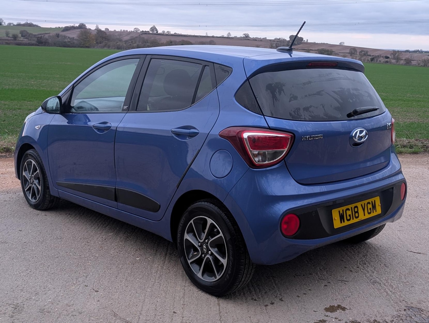 Used Hyundai i10 2018 for sale - 76647778: Photo 4