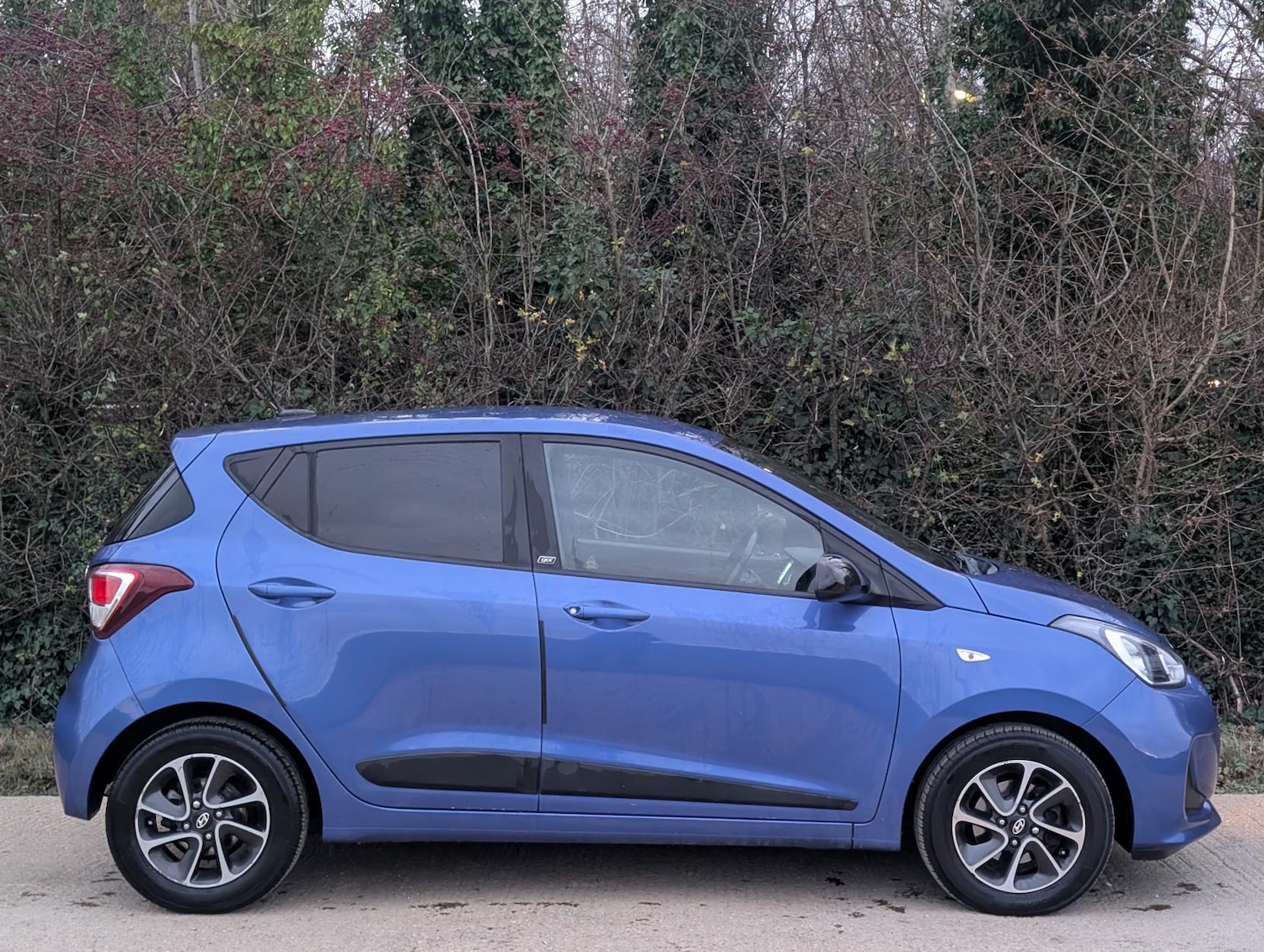 Used Hyundai i10 2018 for sale - 76647778: Photo 8