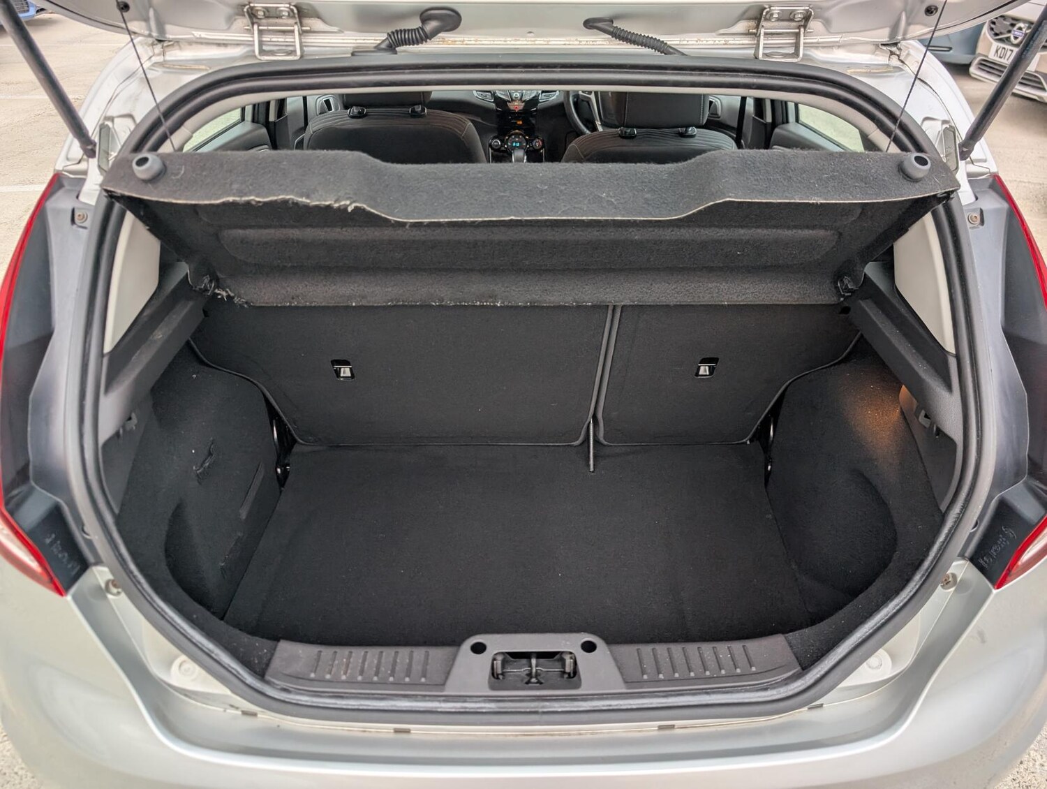 Vehicle 29