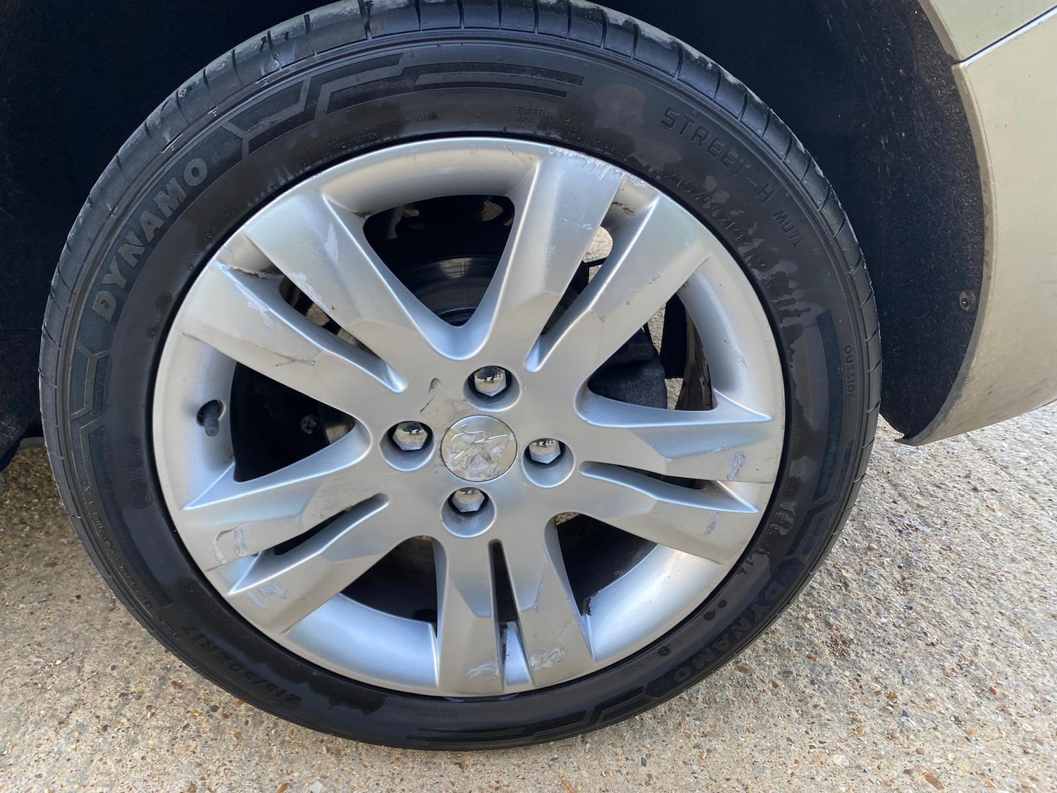 Used Peugeot 5008 2015 for sale - 76477028: Photo 21