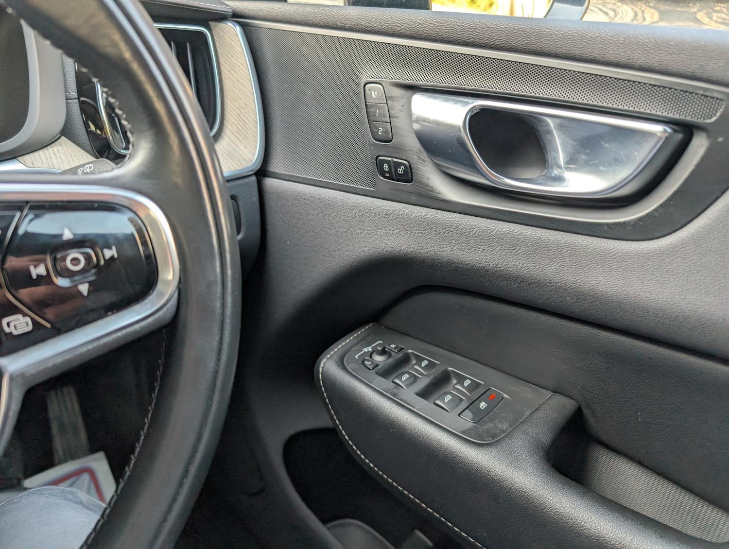 Used Volvo XC60 2021 for sale - 77097100: Photo 38