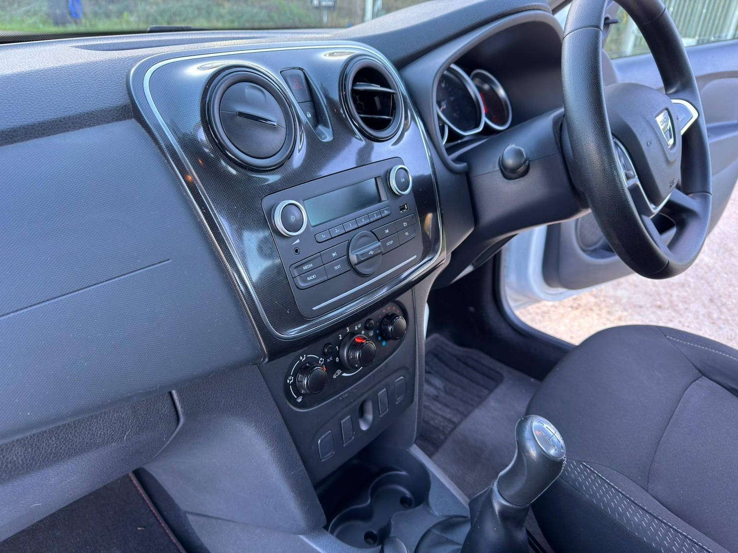 Used Dacia Sandero 2017 for sale - 76370037: Photo 11