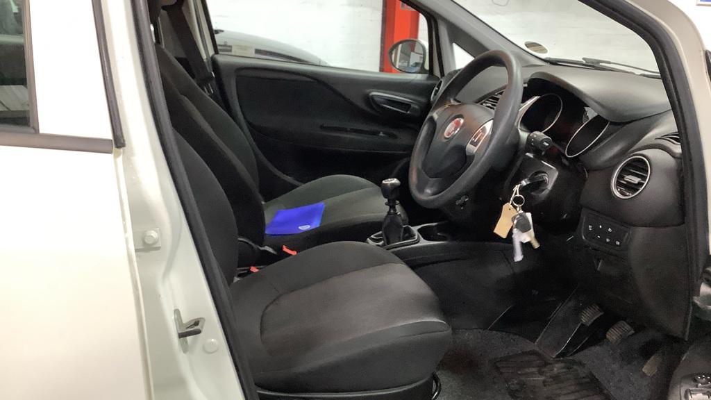 Used Fiat Punto 2016 for sale - 77318295: Photo 9