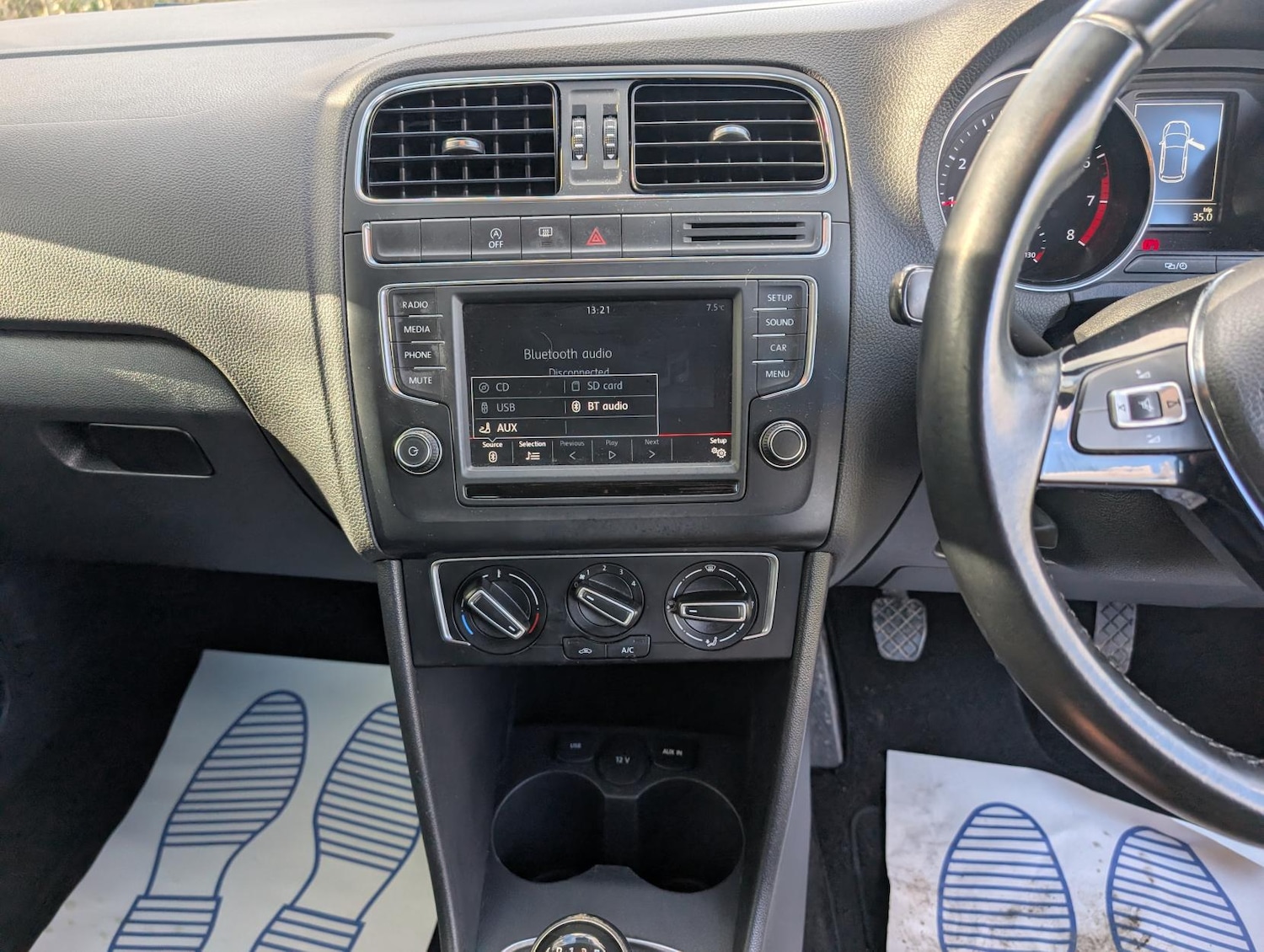 Used Volkswagen Polo 2015 for sale - 77556948: Photo 14