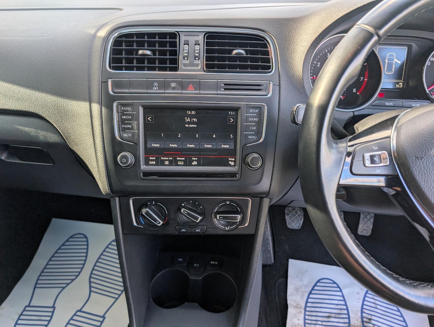 Used Volkswagen Polo 2015 for sale - 77556948: Photo 16