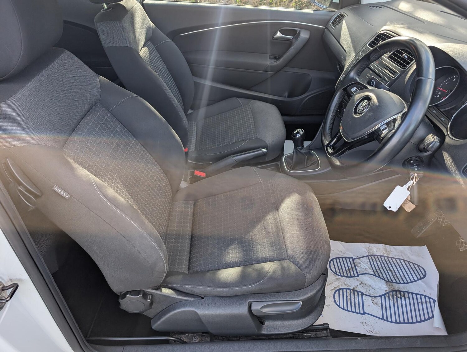 Used Volkswagen Polo 2015 for sale - 77556948: Photo 24