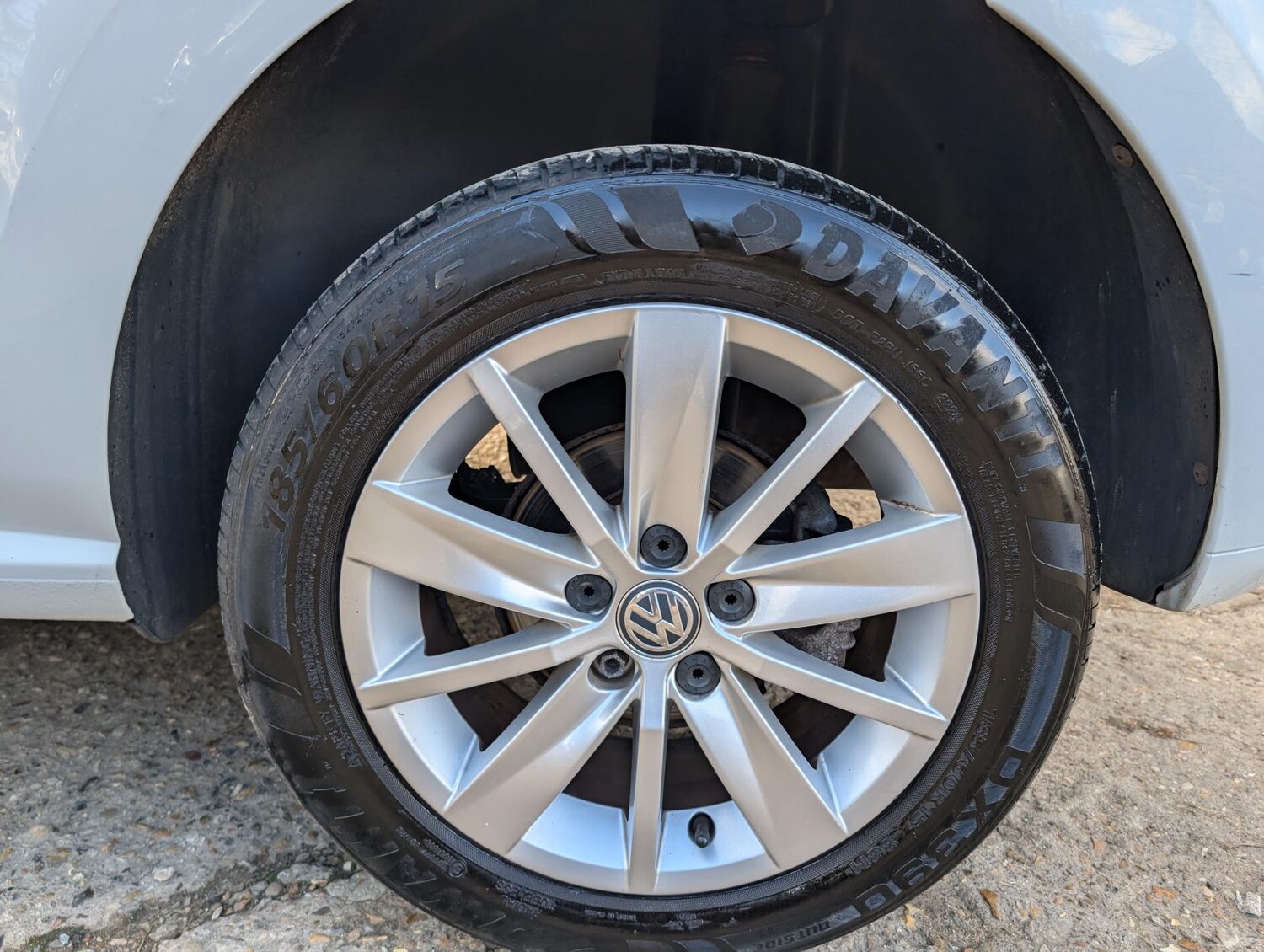 Used Volkswagen Polo 2015 for sale - 77556948: Photo 33