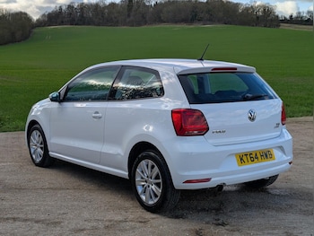 Used Volkswagen Polo 2015 for sale - 77556948: Photo