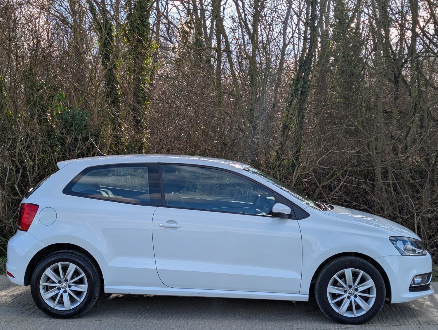 Used Volkswagen Polo 2015 for sale - 77556948: Photo 6