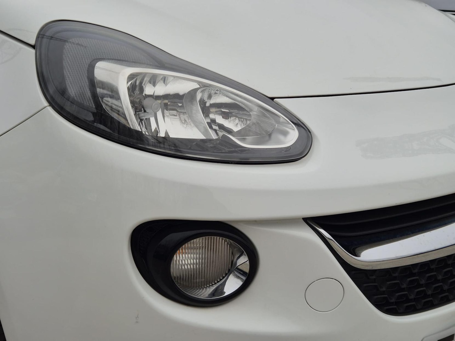 Used Vauxhall ADAM 2016 for sale - 77785715: Photo 2