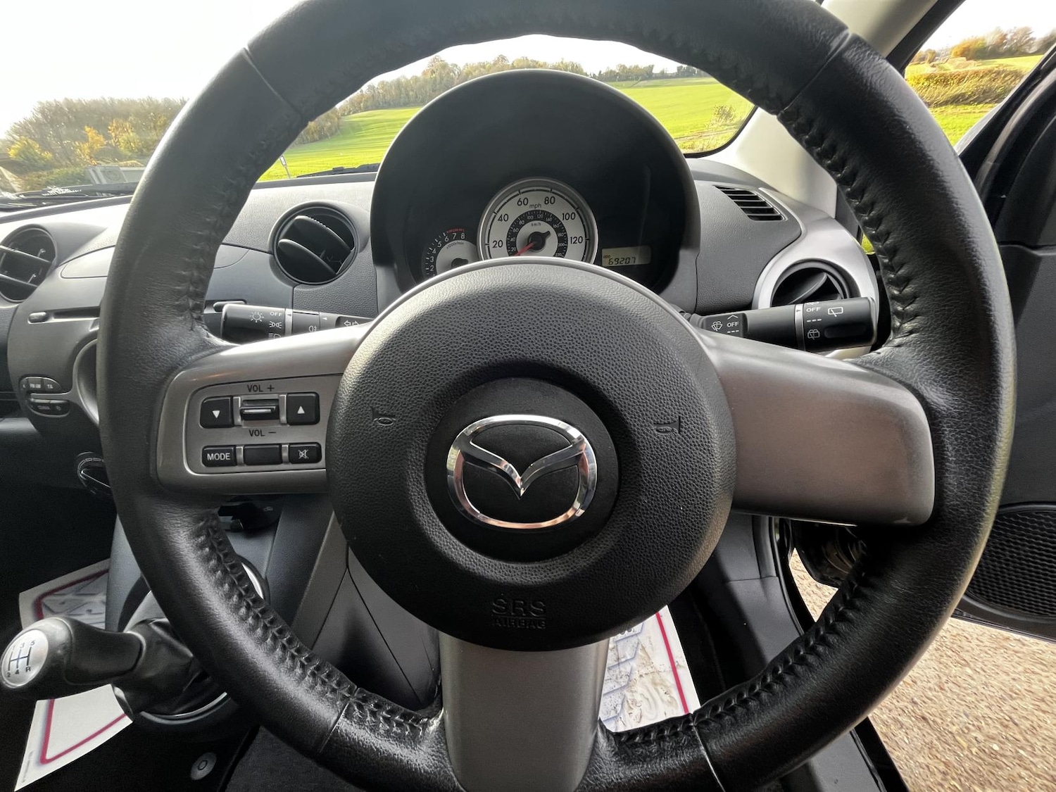 Used Mazda Mazda2 2010 for sale - 76494356: Photo 12