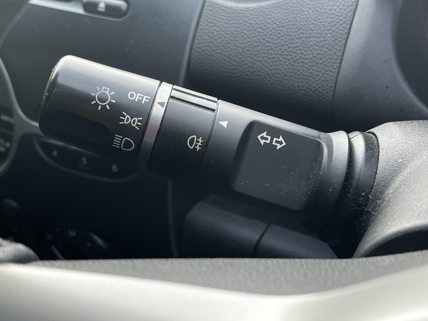 Used Mazda Mazda2 2010 for sale - 76494356: Photo 21