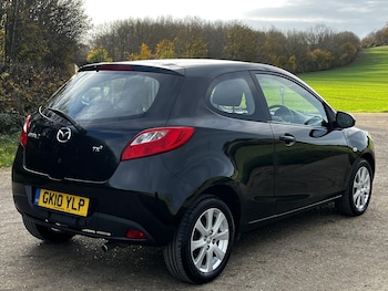 Used Mazda Mazda2 2010 for sale - 76494356: Photo