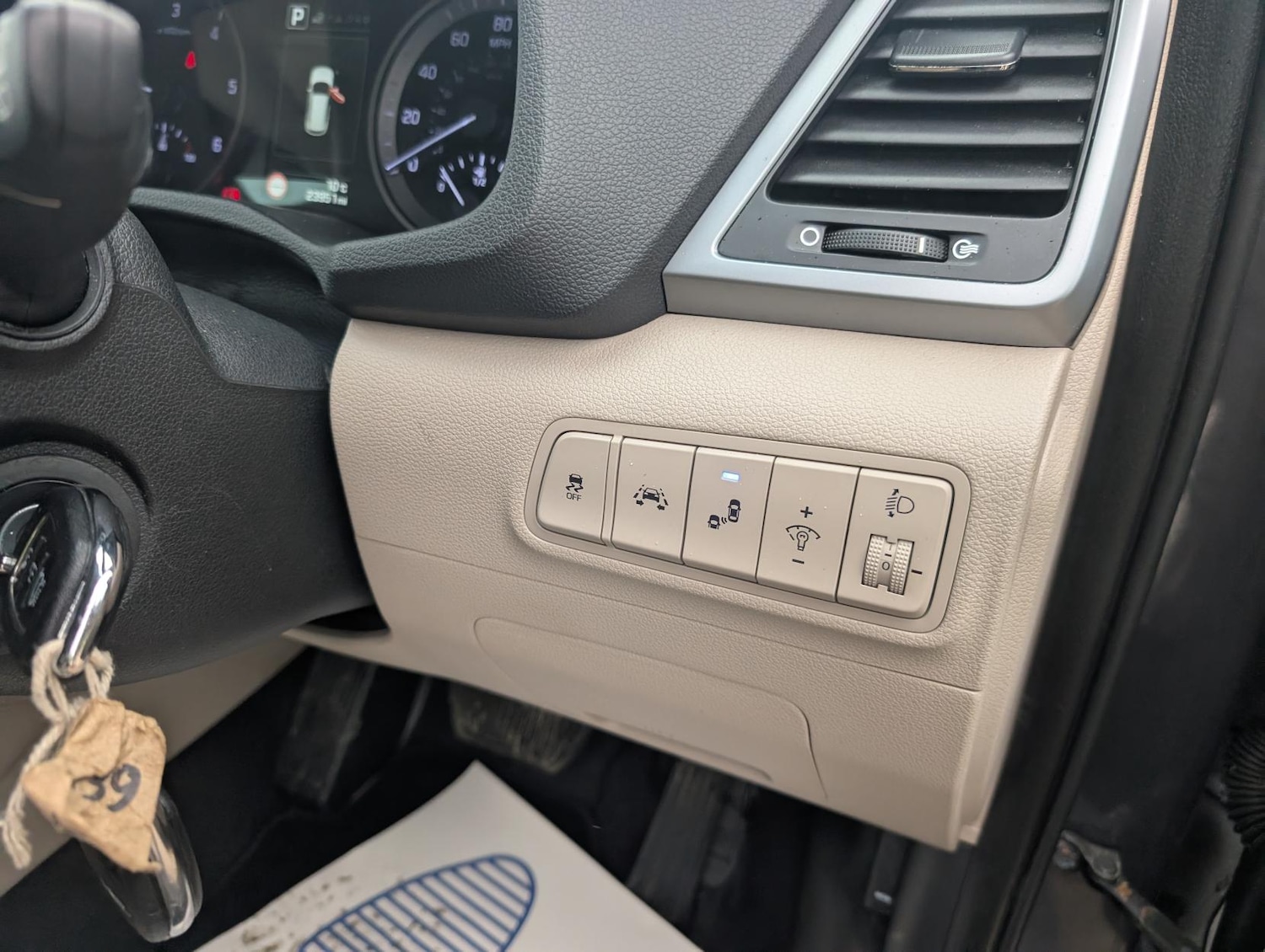 Used Hyundai TUCSON 2015 for sale - 76766720: Photo 19