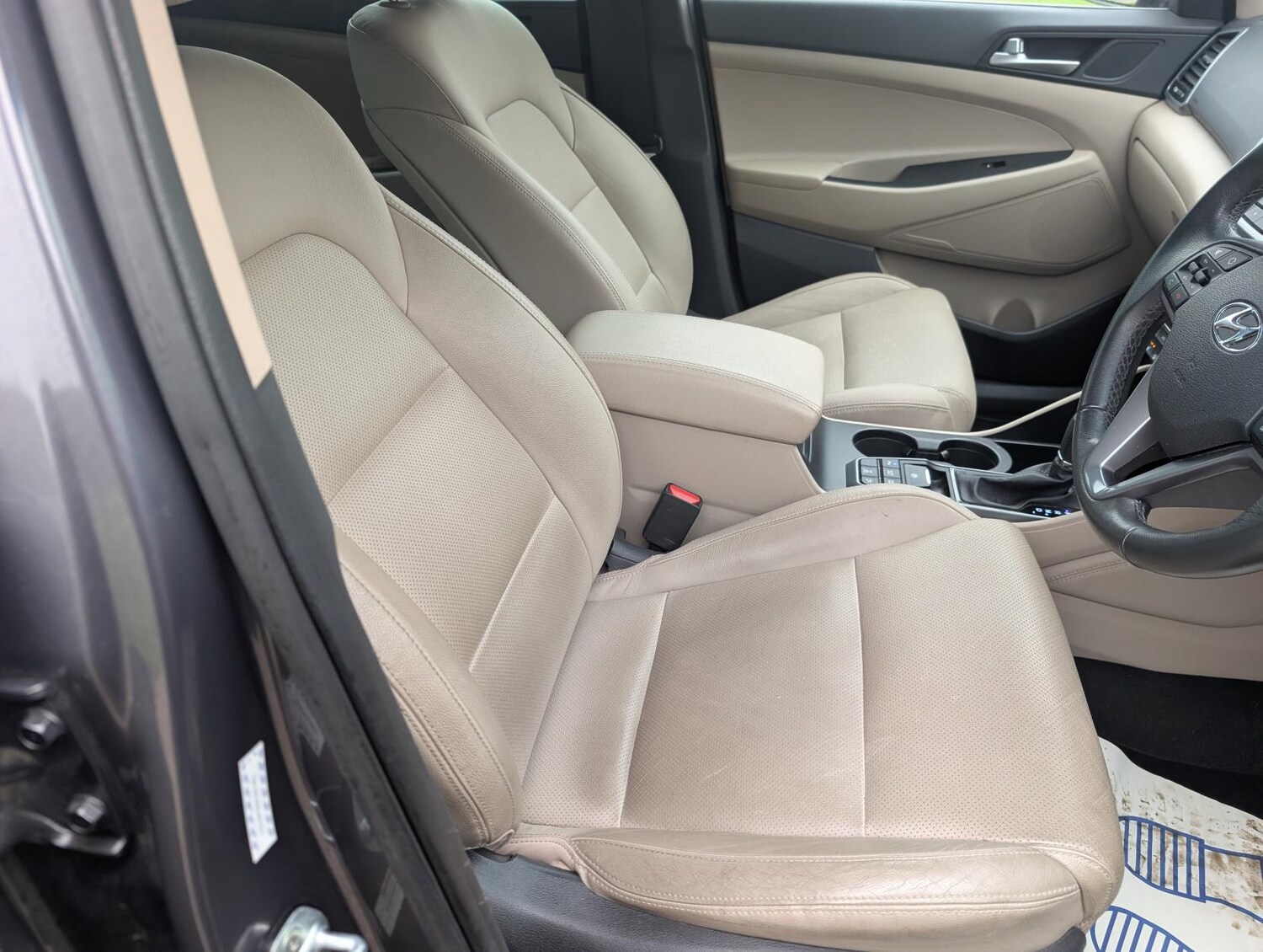 Used Hyundai TUCSON 2015 for sale - 76766720: Photo 35