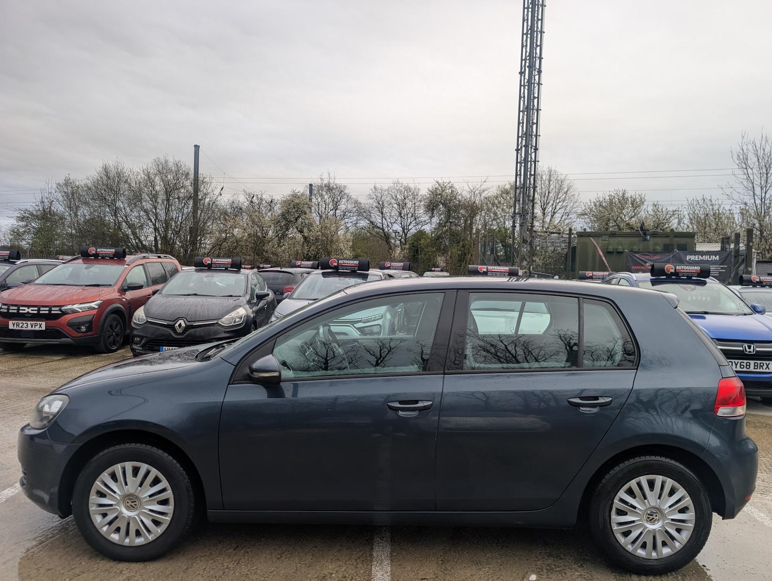 Used Volkswagen Golf 2010 for sale - 78046022: Photo 4