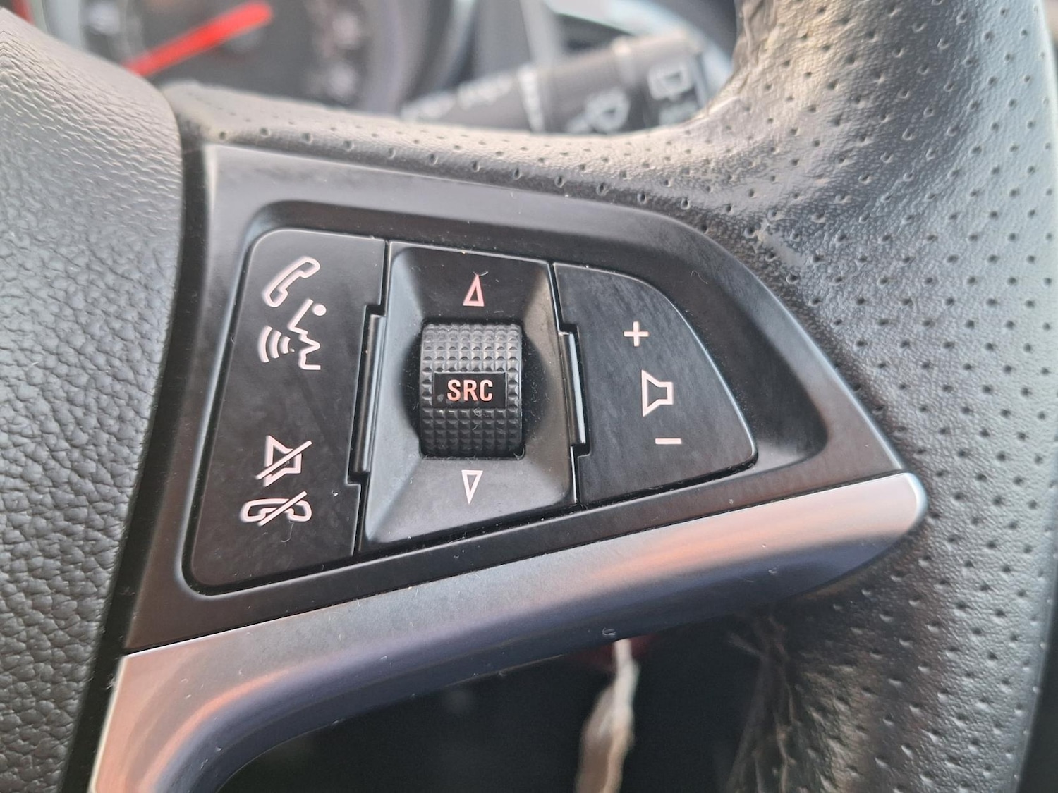 Used Vauxhall Astra GTC 2012 for sale - 76968941: Photo 16