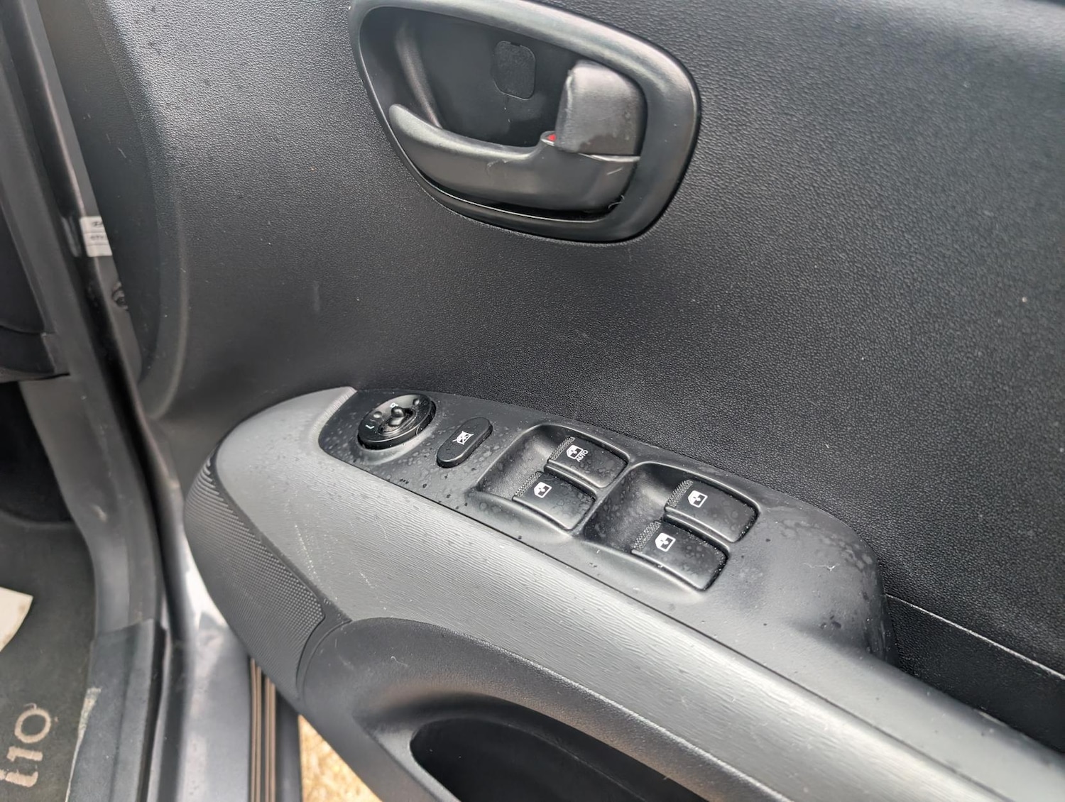 Used Hyundai i10 2013 for sale - 76835176: Photo 11