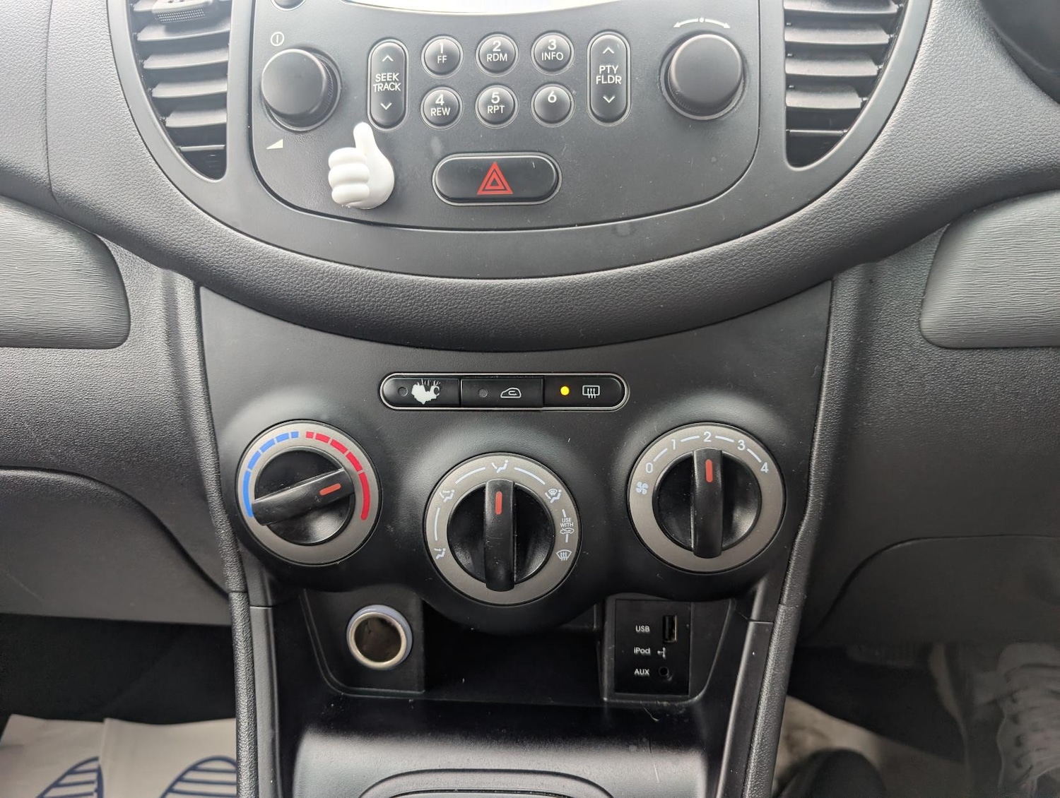 Used Hyundai i10 2013 for sale - 76835176: Photo 17