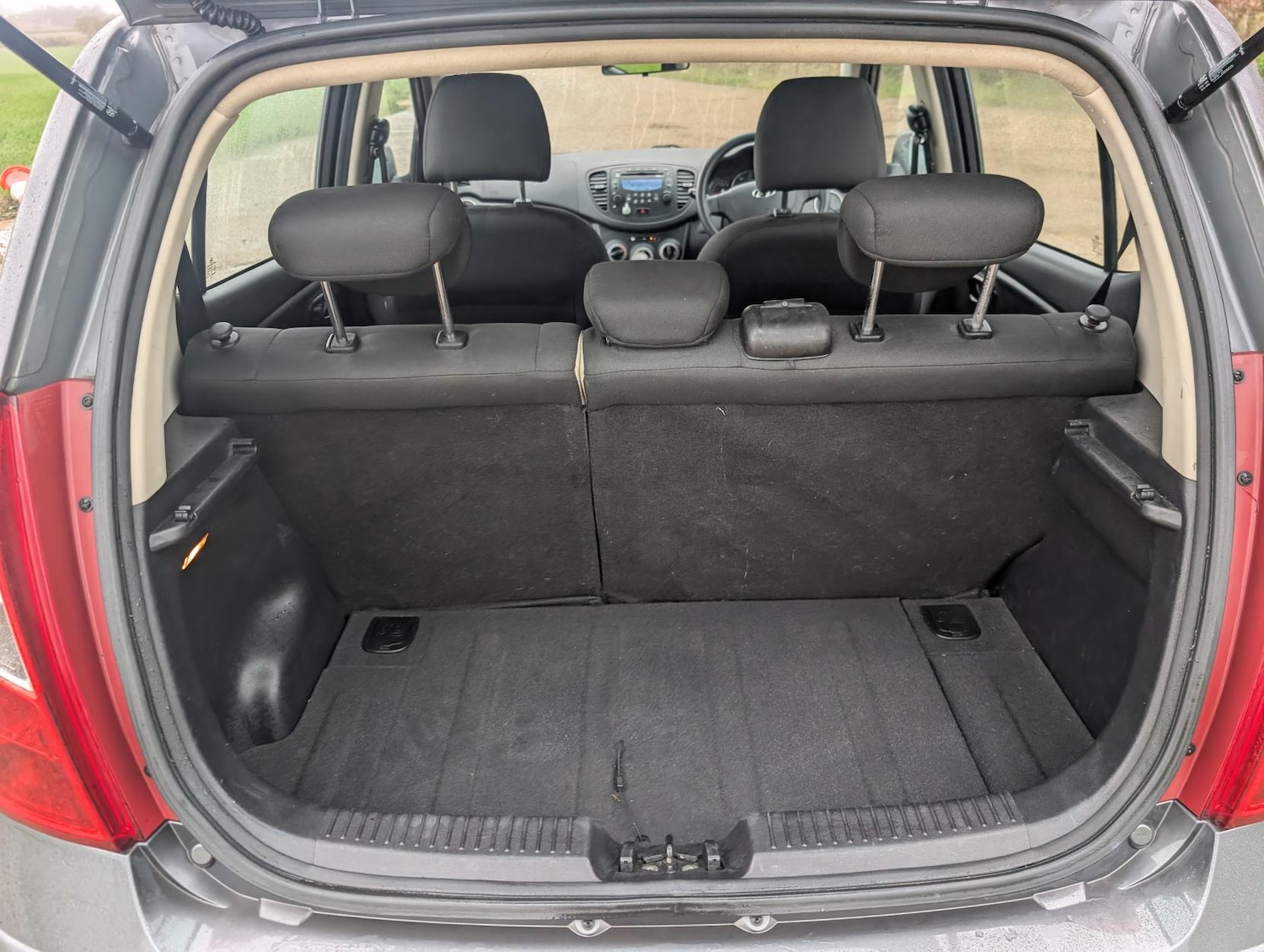 Used Hyundai i10 2013 for sale - 76835176: Photo 27