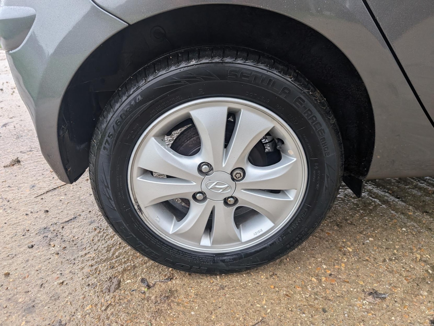 Used Hyundai i10 2013 for sale - 76835176: Photo 29