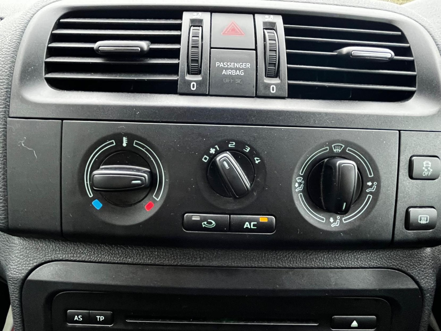 Used Skoda Fabia 2014 for sale - 76554173: Photo 15