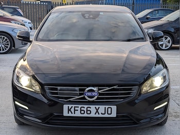 Used Volvo V60 2016 for sale - 75386281: Photo