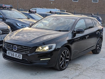 Used Volvo V60 2016 for sale - 75386281: Photo