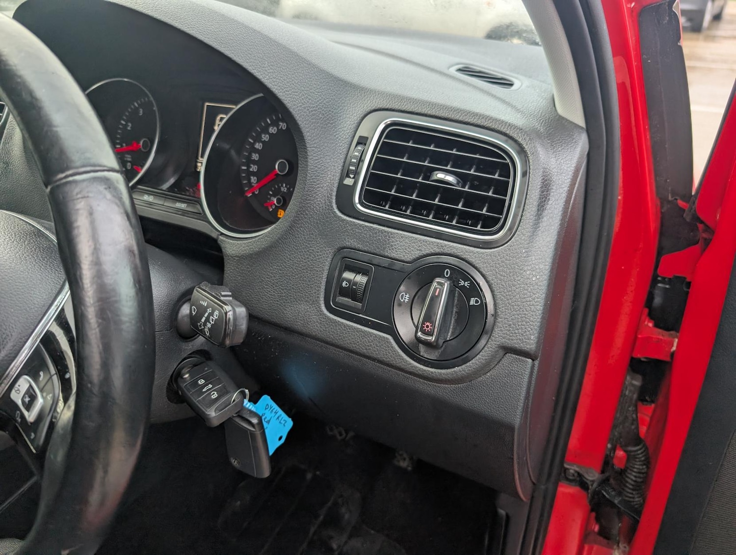 Used Volkswagen Polo 2014 for sale - 76856292: Photo 14