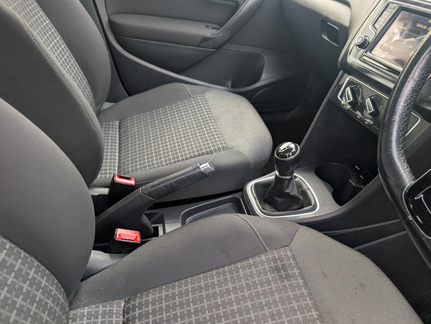 Used Volkswagen Polo 2014 for sale - 76856292: Photo 15