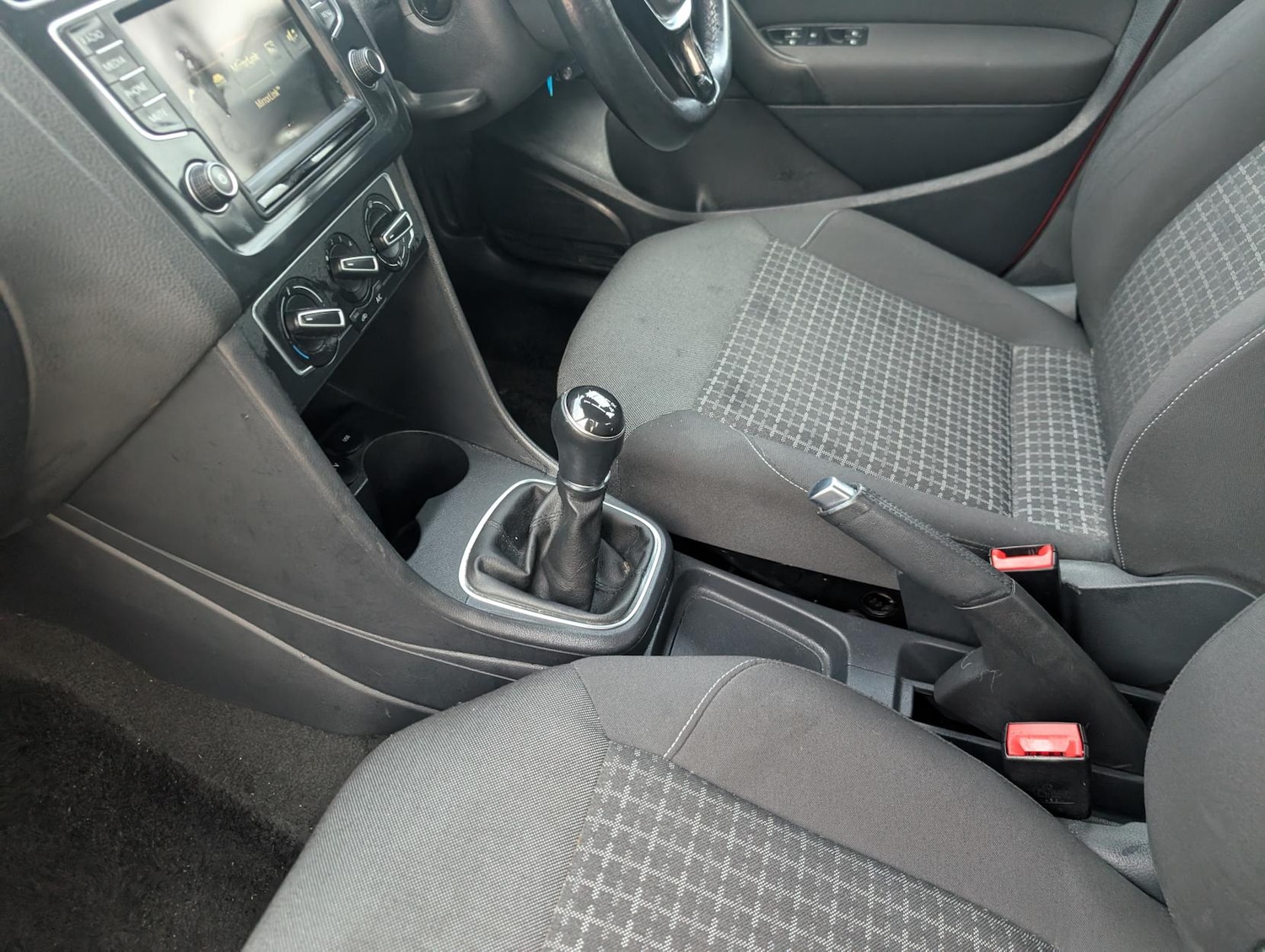 Used Volkswagen Polo 2014 for sale - 76856292: Photo 28