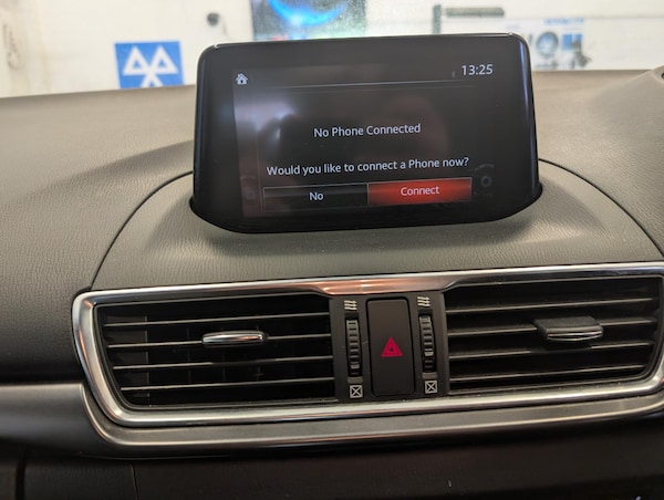 Used Mazda Mazda3 2017 for sale - 75386262: Photo 14