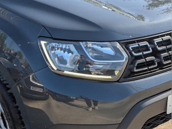 Used Dacia Duster 2020 for sale - 78399980: Photo