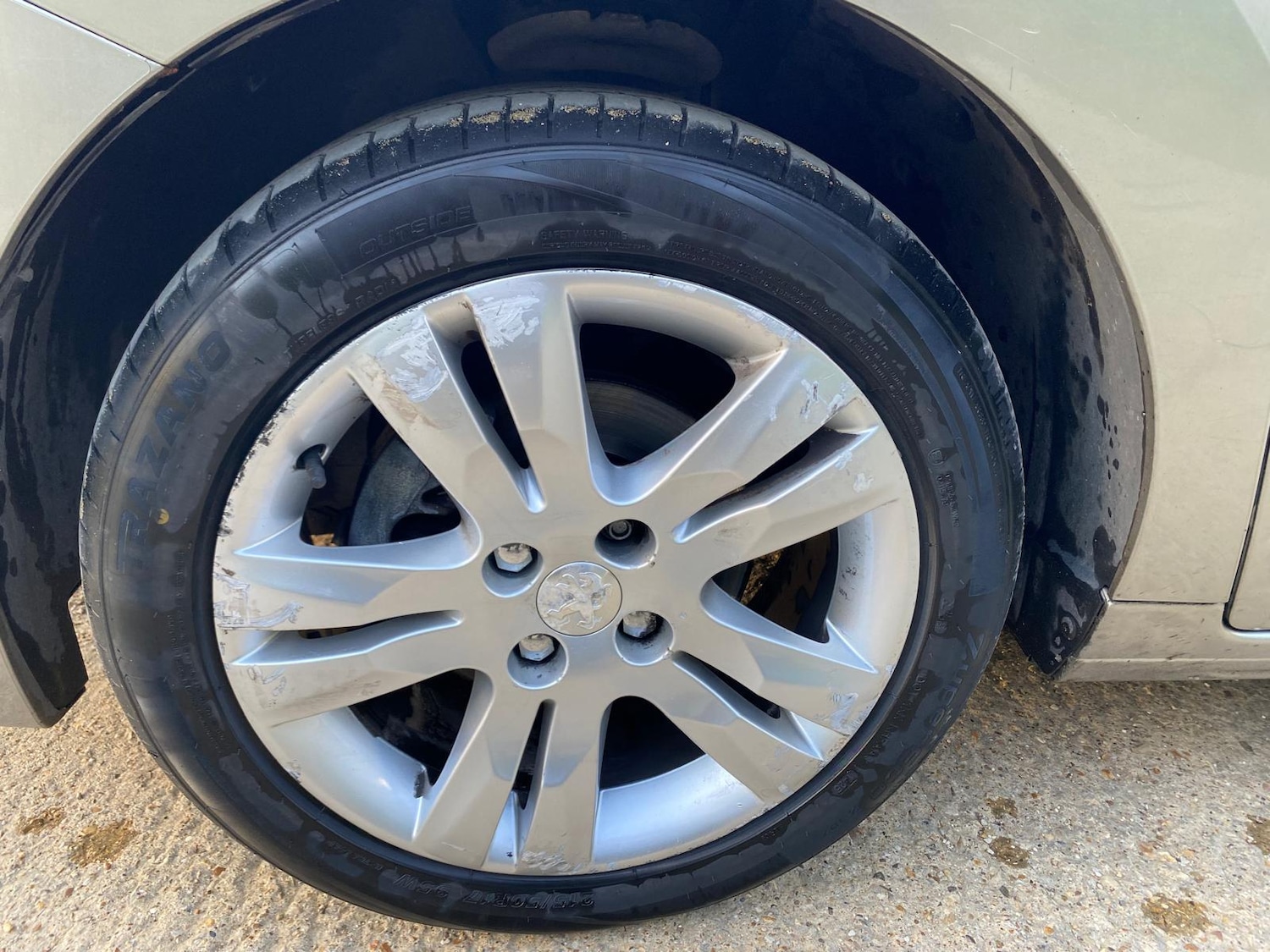 Used Peugeot 5008 2015 for sale - 77248170: Photo 22