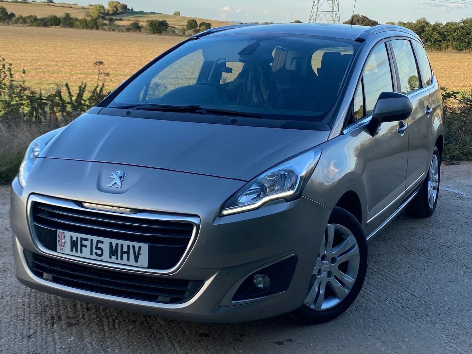 Used Peugeot 5008 2015 for sale - 77248170: Photo 3