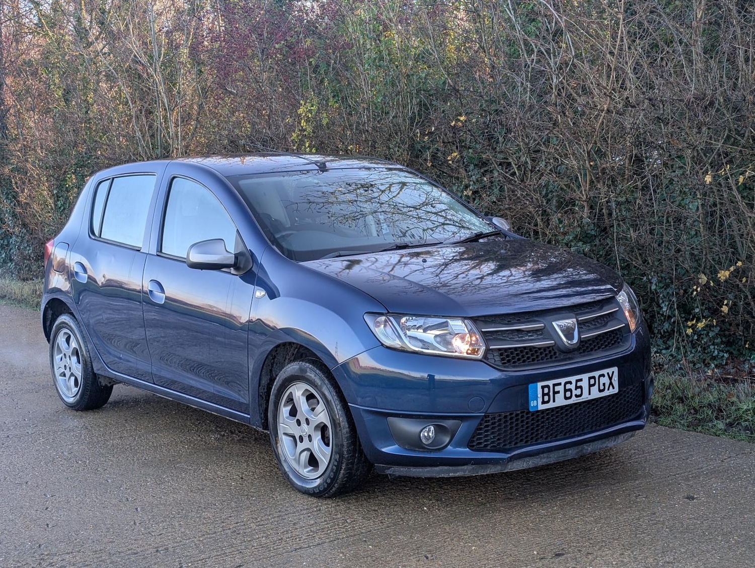 Used Dacia Sandero 2015 for sale - 76848924: Photo 1