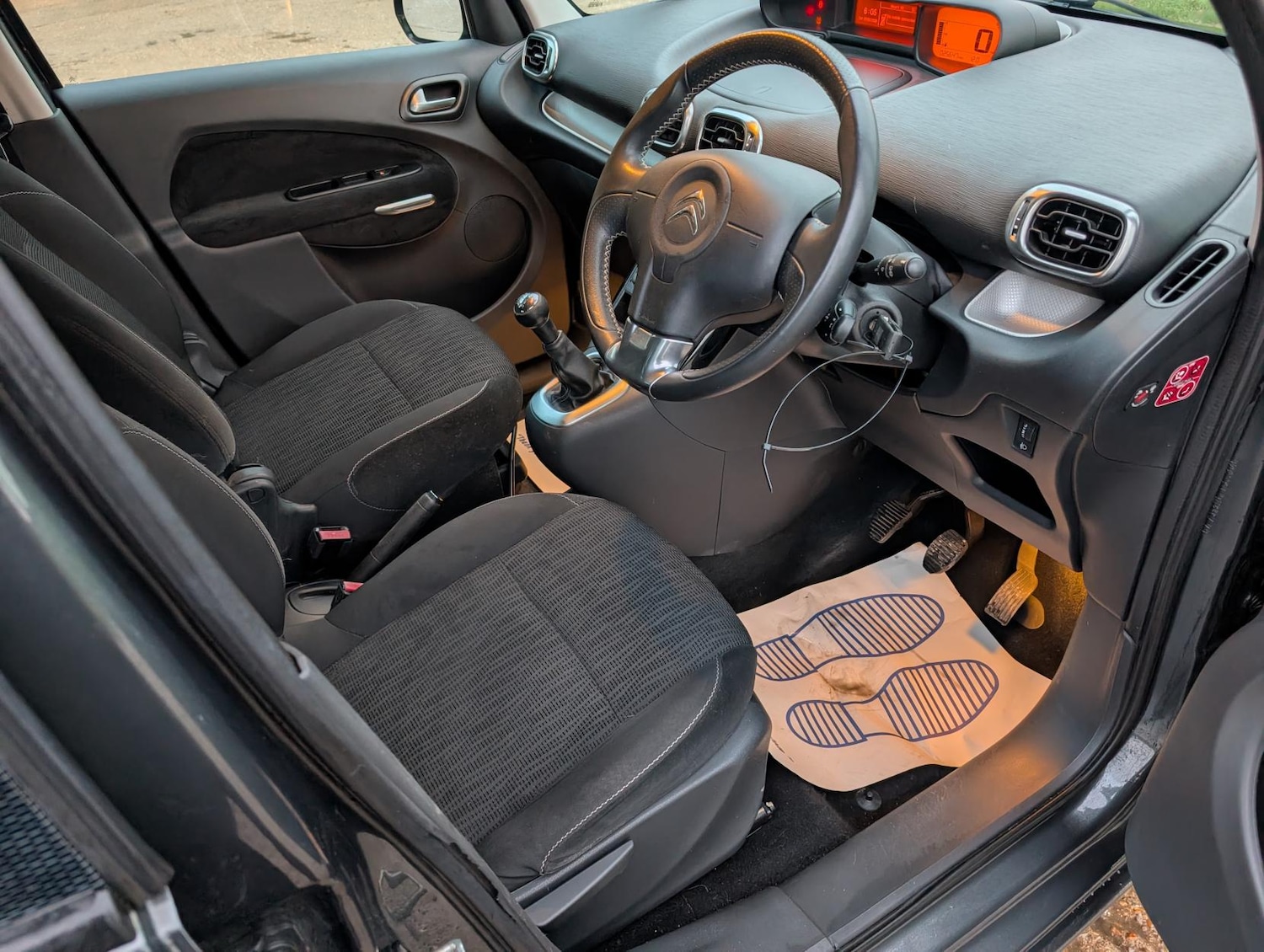 Used Citroen C3 Picasso 2015 for sale - 77482252: Photo 22