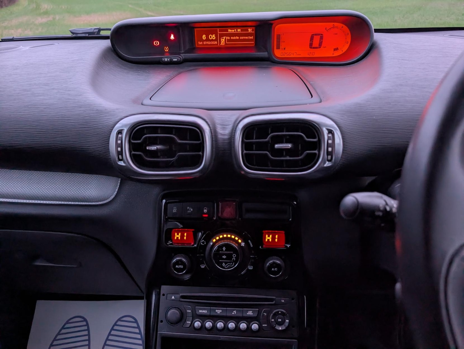 Used Citroen C3 Picasso 2015 for sale - 77482252: Photo 29