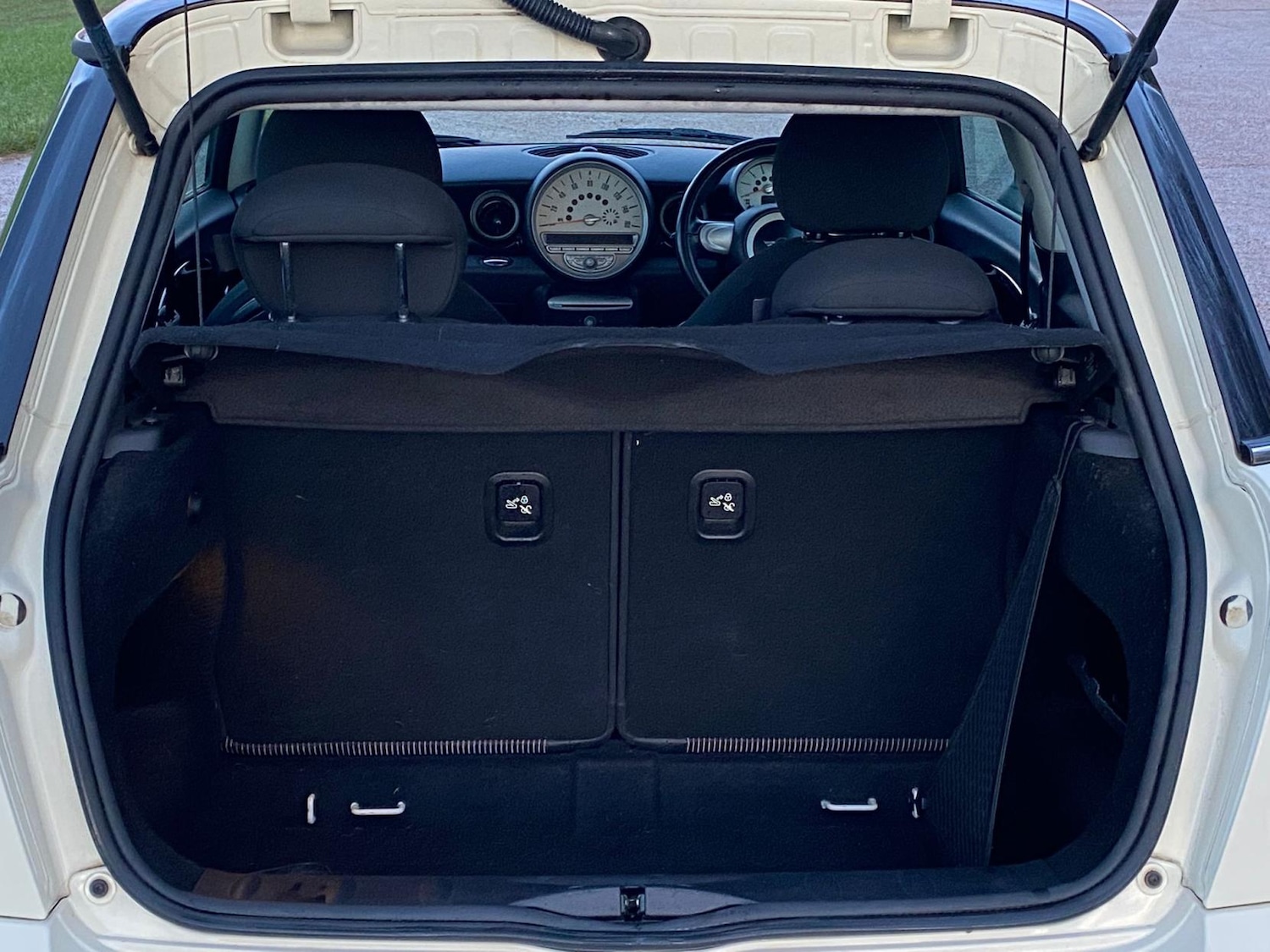 Used MINI Hatch 2010 for sale - 77367228: Photo 25