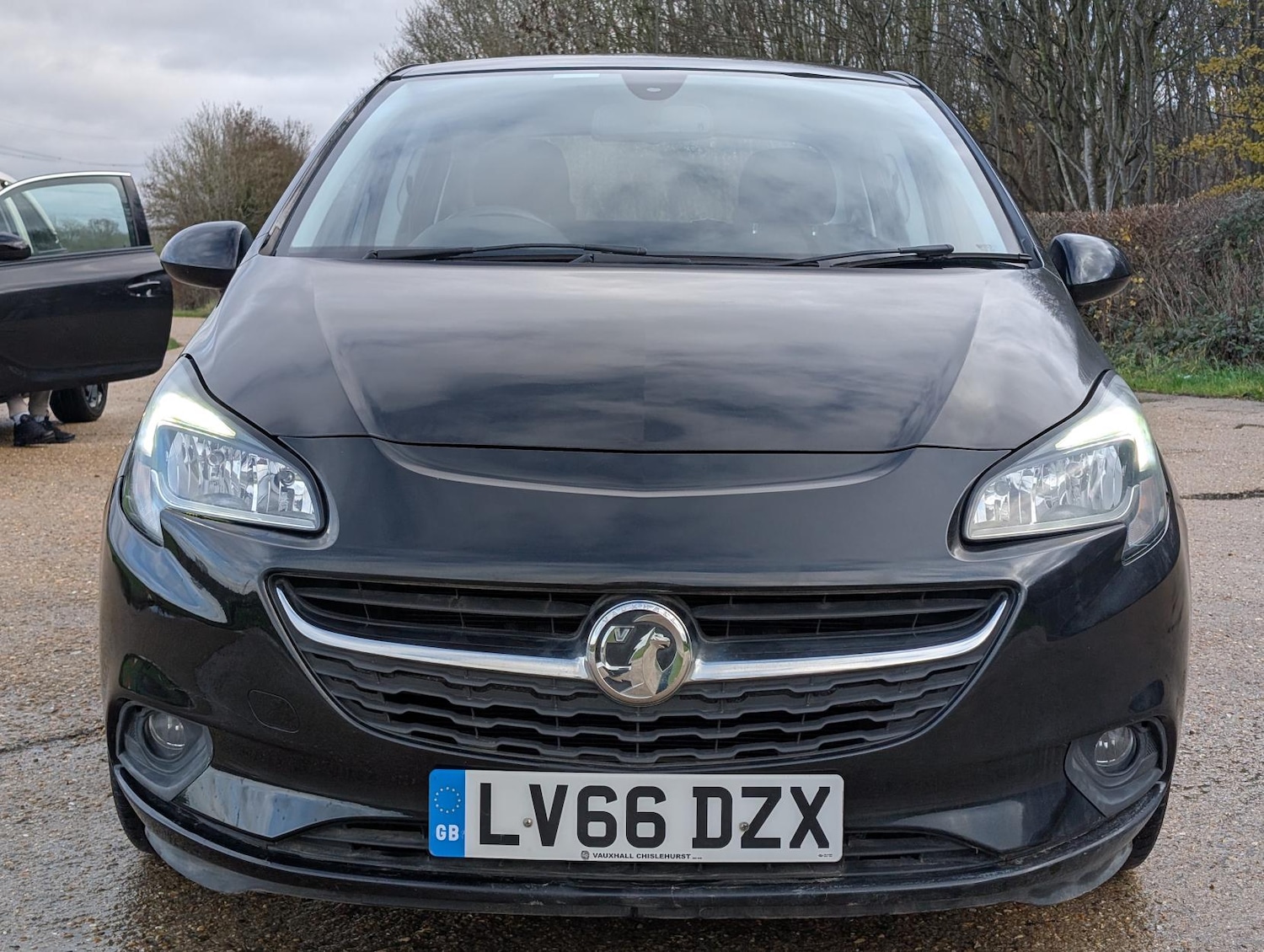 Used Vauxhall Corsa 2016 for sale - 76848925: Photo 2