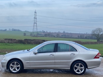 Used Mercedes-Benz C Class 2004 for sale - 77237258: Photo