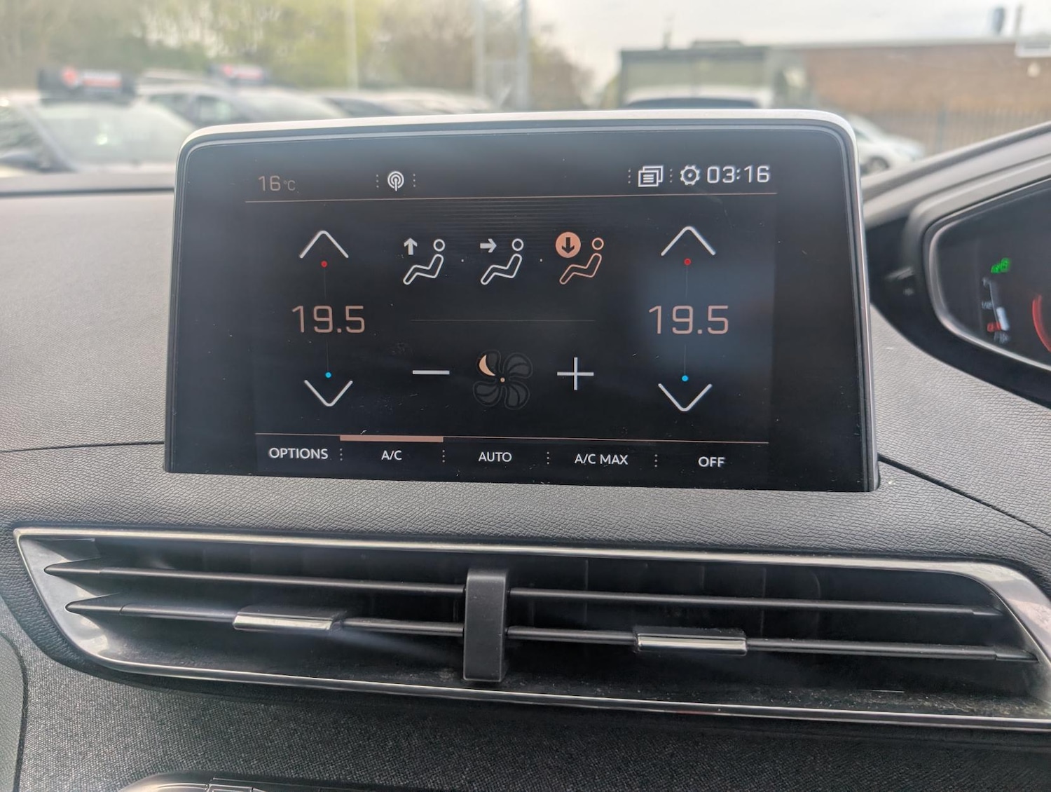 Used Peugeot 3008 2019 for sale - 78199303: Photo 30