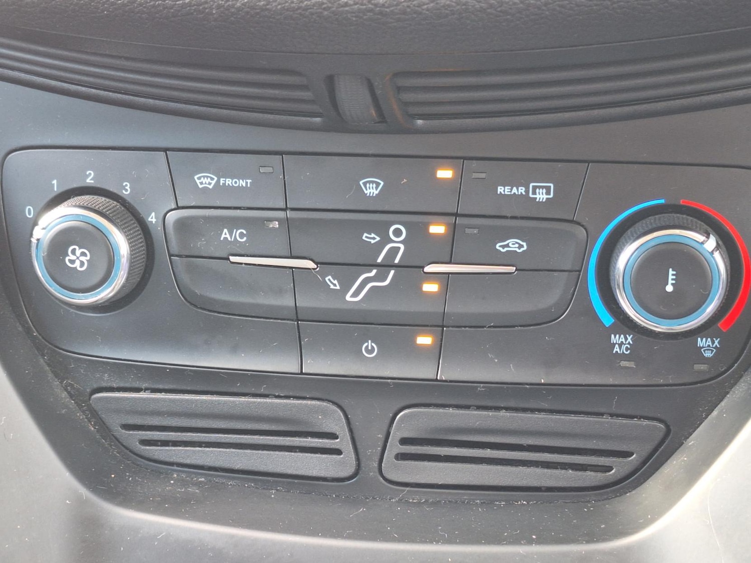 Used Ford C-Max 2015 for sale - 76627567: Photo 27