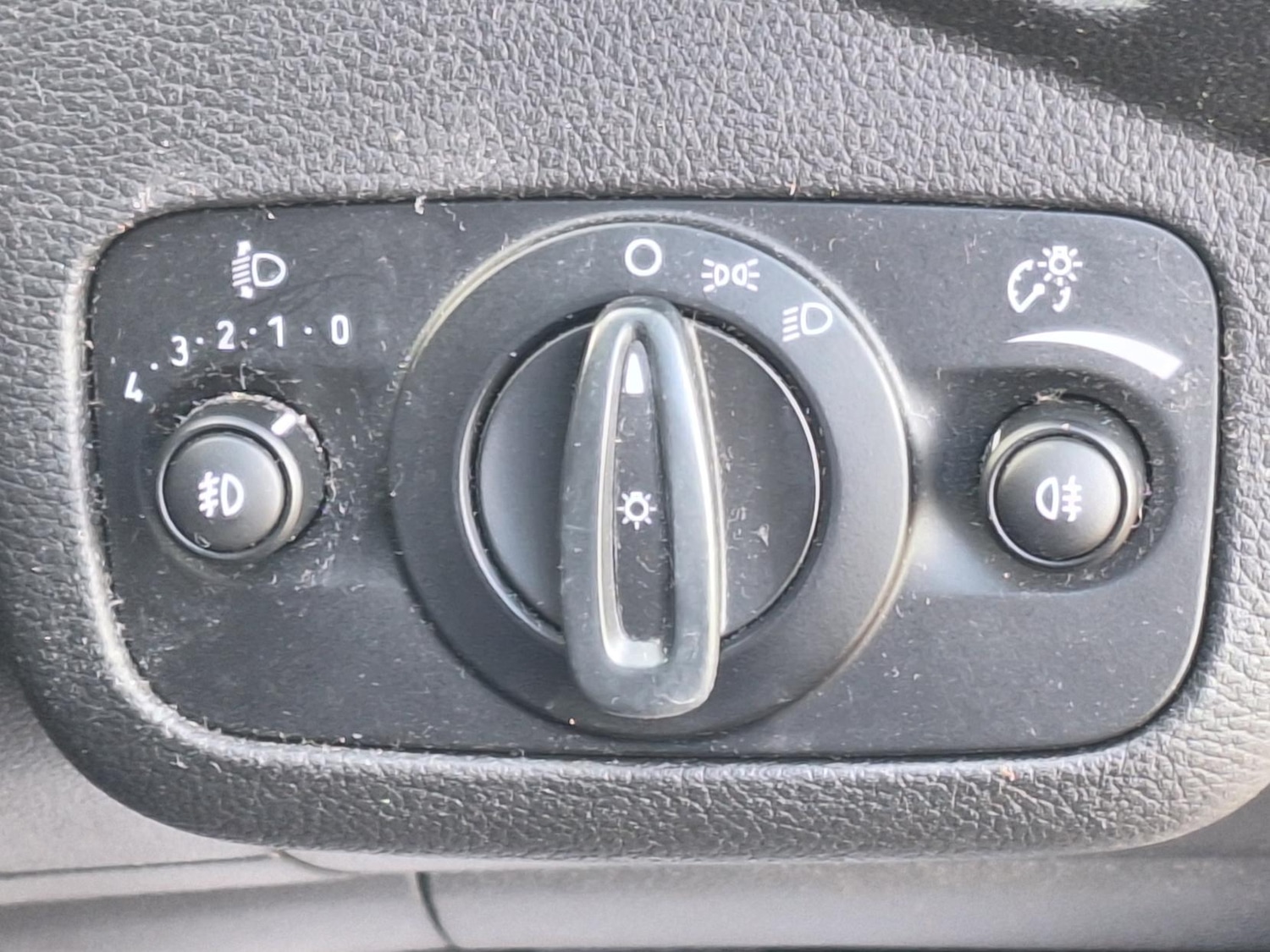 Used Ford C-Max 2015 for sale - 76627567: Photo 29