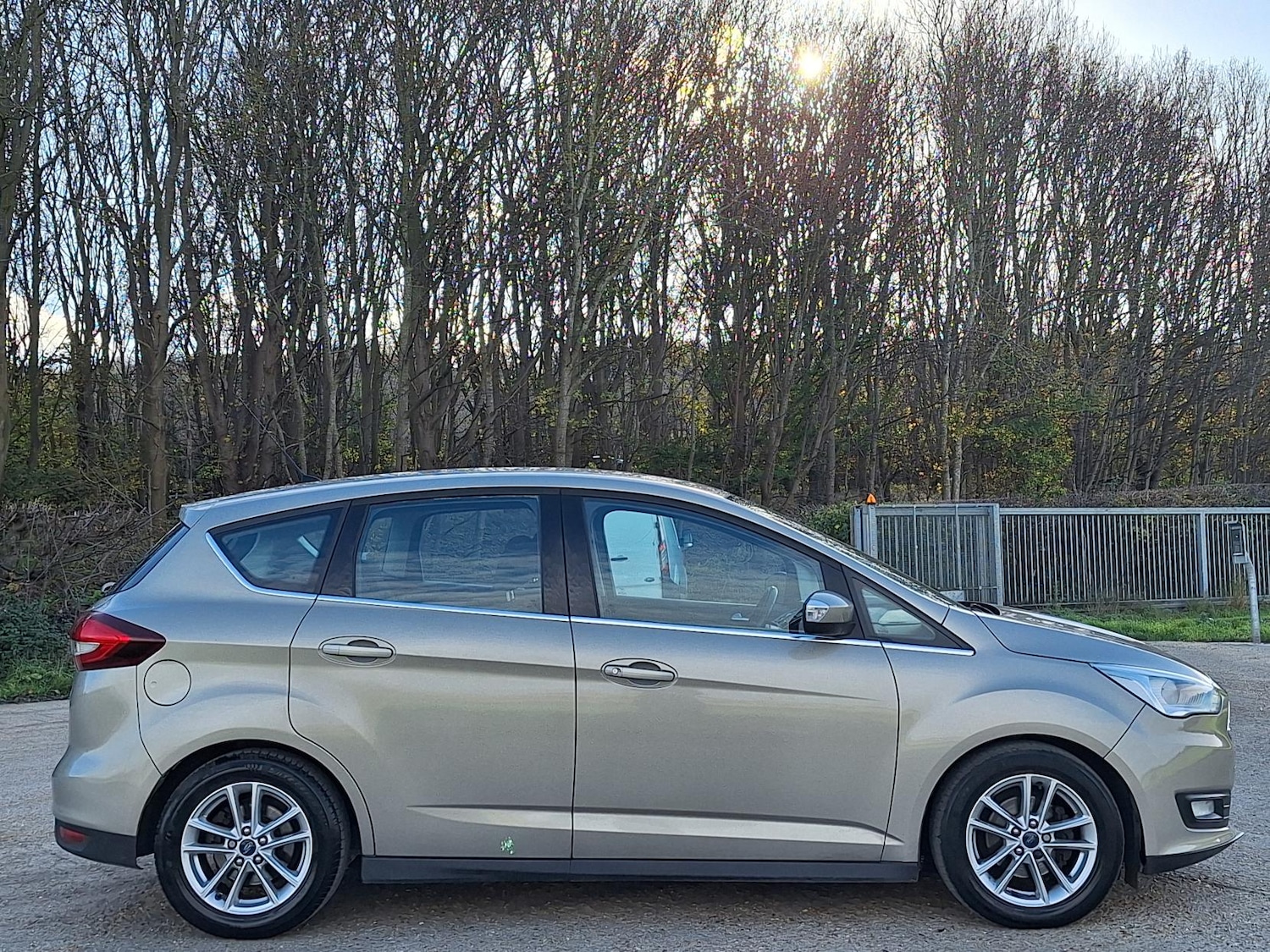 Used Ford C-Max 2015 for sale - 76627567: Photo 8