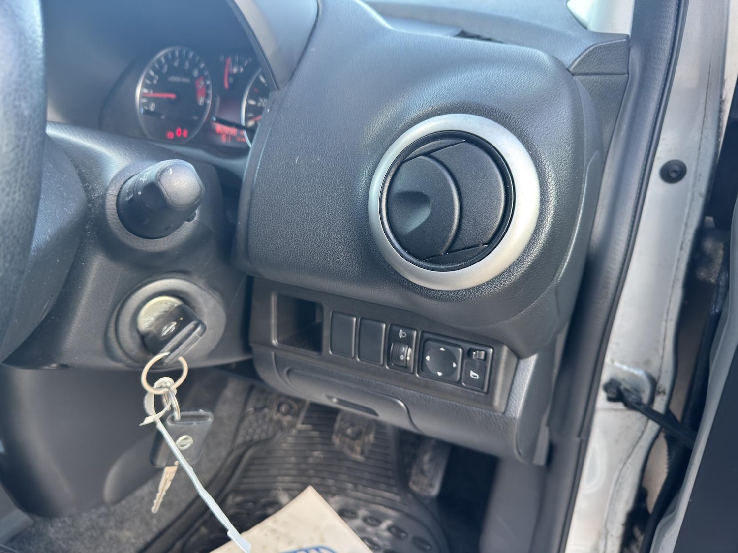 Used Nissan Note 2010 for sale - 76835182: Photo 12