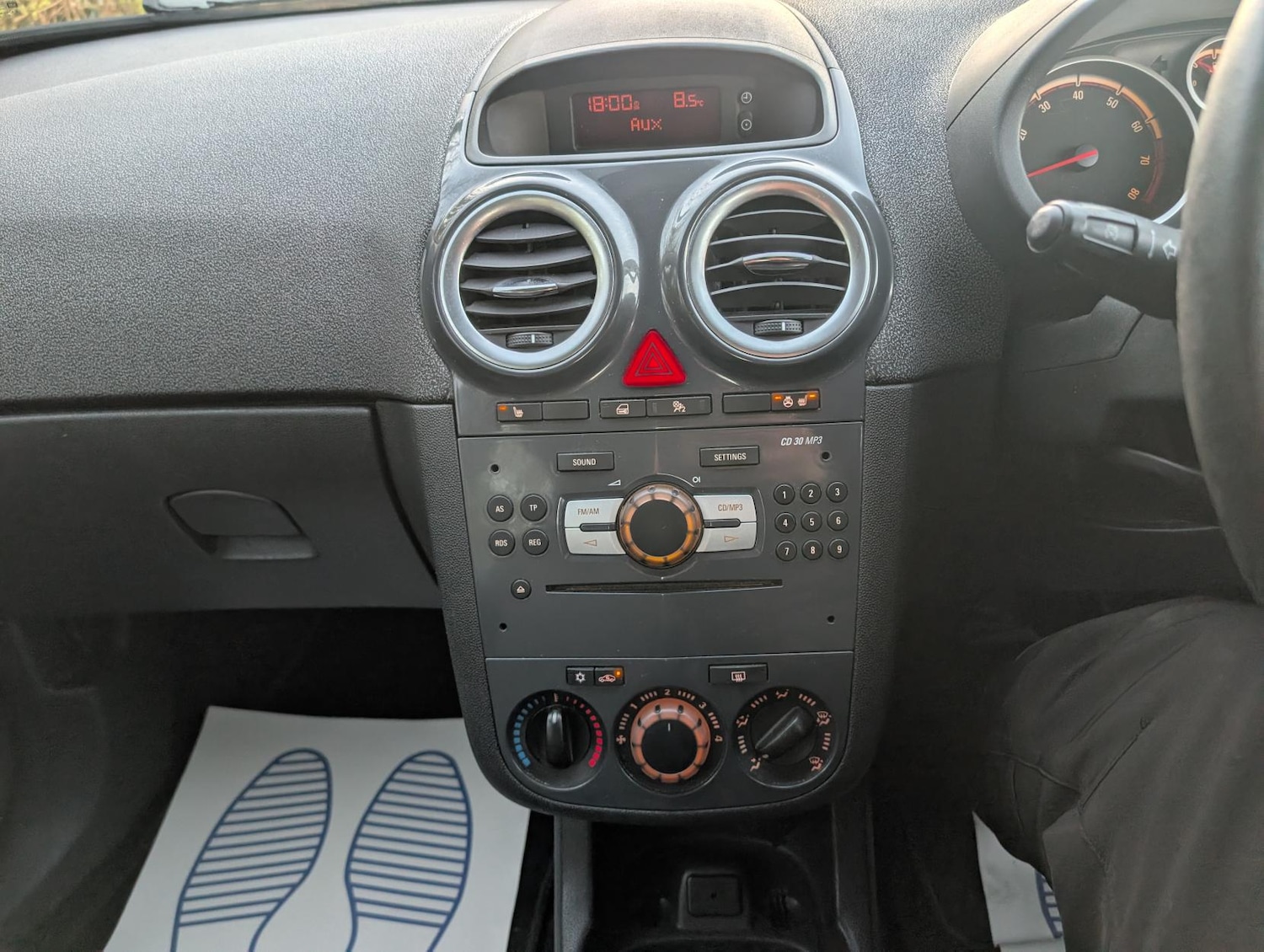 Used Vauxhall Corsa 2011 for sale - 77945688: Photo 19