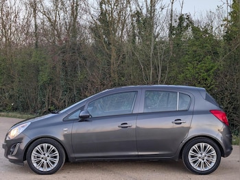 Used Vauxhall Corsa 2011 for sale - 77945688: Photo